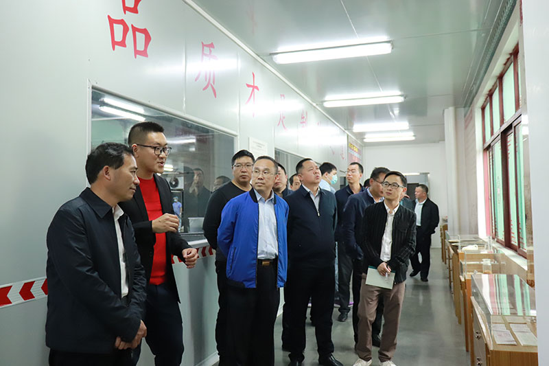 貴州六盤水市農(nóng)業(yè)農(nóng)村局到黃圃鎮(zhèn)考察調(diào)研，走訪榮業(yè)食品